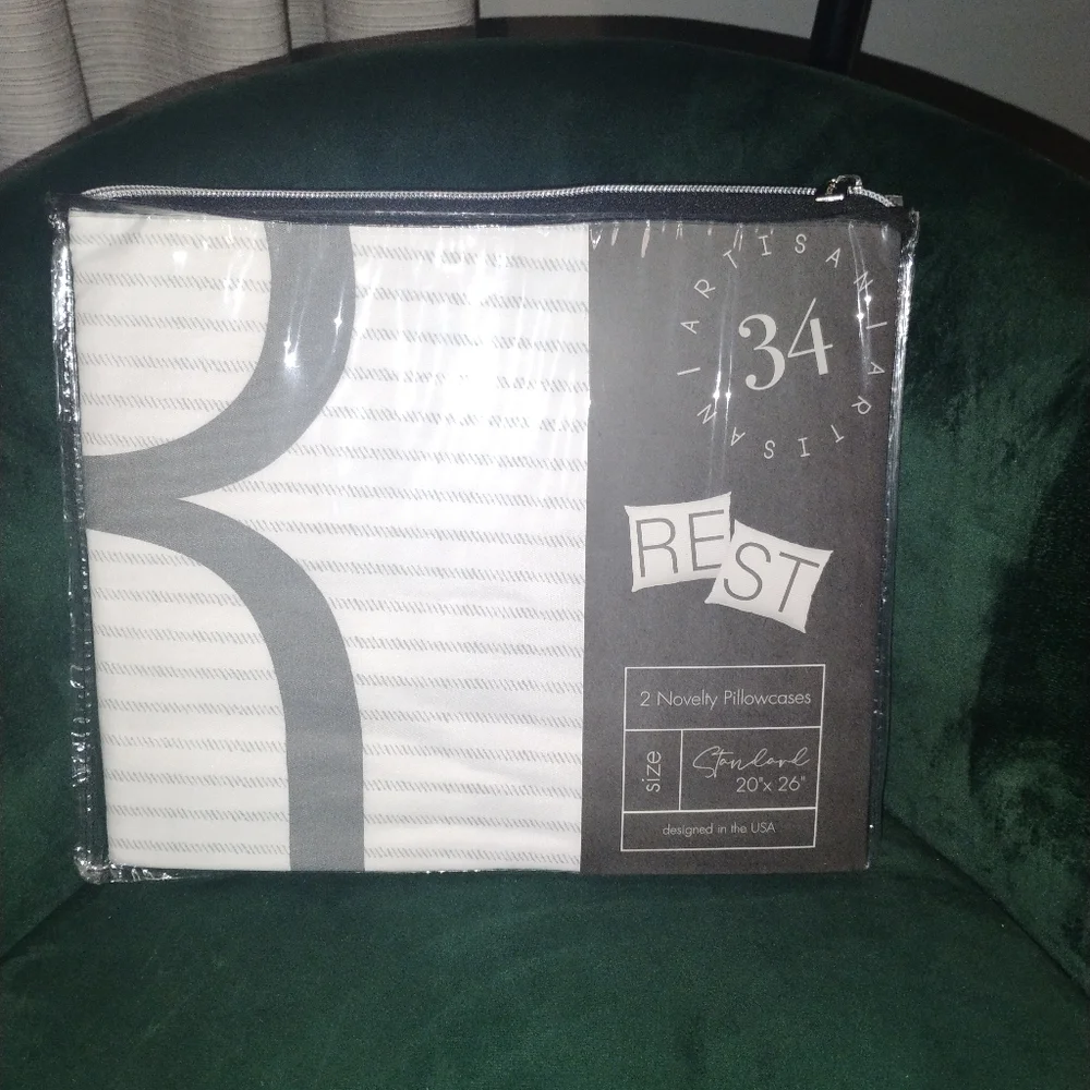 Artisan 34 REST Pillowcases - Gray & White NEW